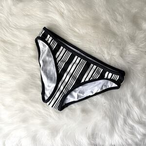 Anne Cole Textured Bikini Bottoms Striped NWOT